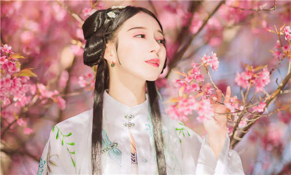 陆川供卵试管婴儿：助您实现家庭梦想的科学方案